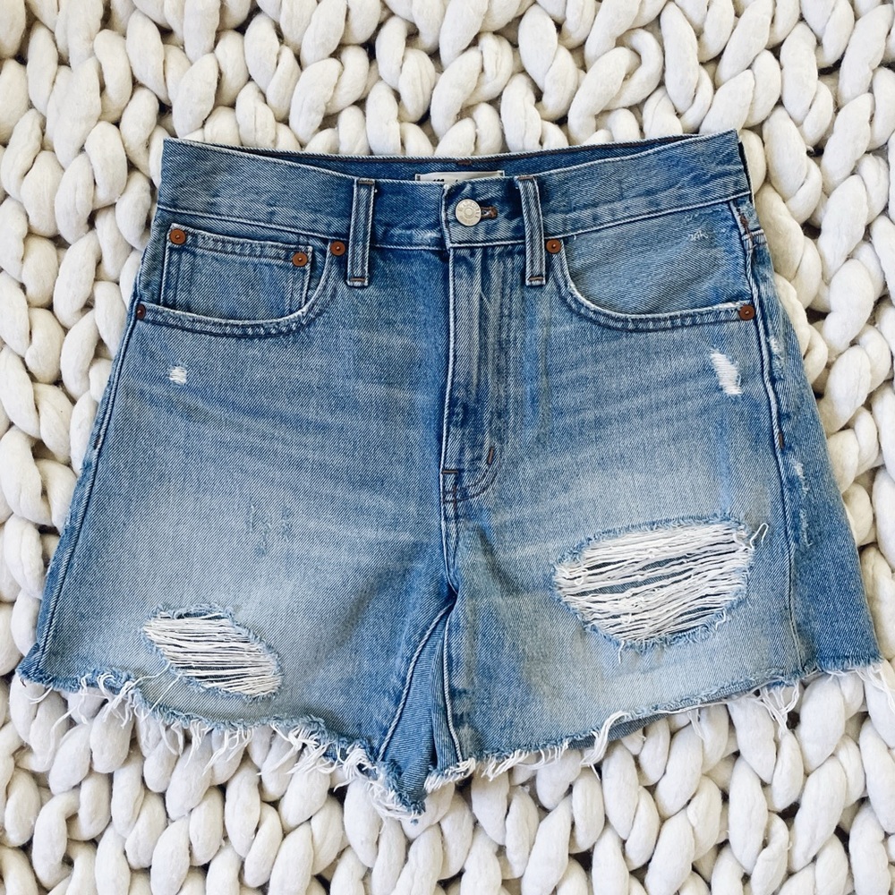 Madewell Relaxed Mid-Length Denim Shorts in Steenwick Wash: Ripped Edition